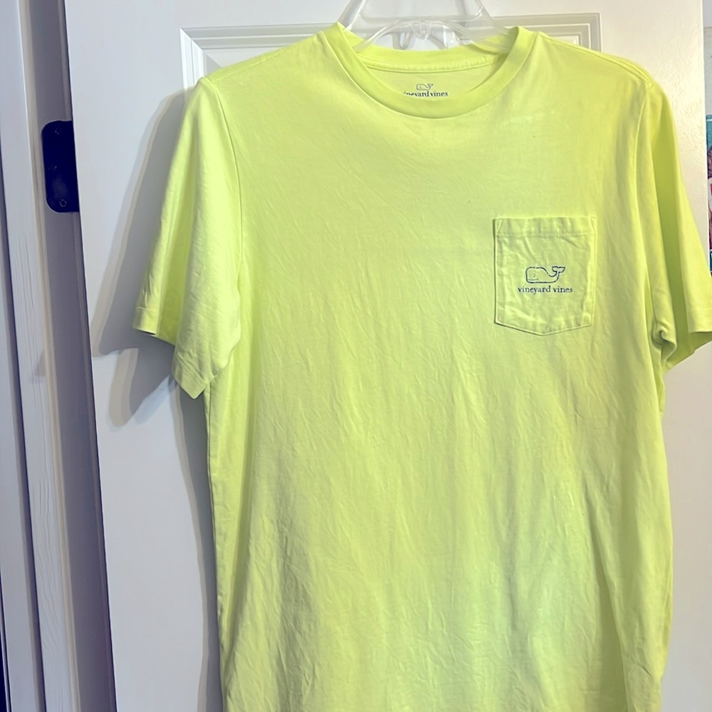 Vineyard vines kids XL t shirt